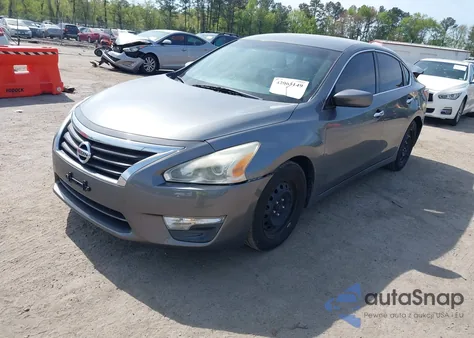 2015 Nissan Altima 2.5/2.5 S/2.5 Sl/2.5 Sv из США, поврежденный, VIN 1N4AL3AP4FC424450